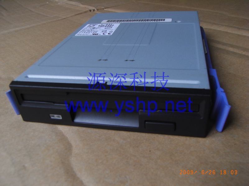 上海源深科技 上海 IBM xSeries 235服务器软驱  IBM X235 服务器带架子软驱 76H4091 02K3488 高清图片