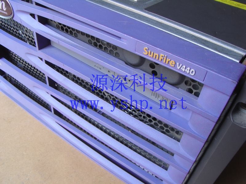 上海源深科技 上海 SUN V440 小型机 1.28G CPU 2G内存 73G硬盘 单电 DVD 高清图片