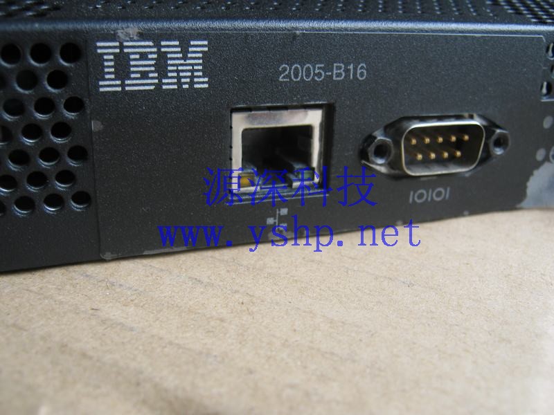 上海源深科技 上海 IBM 2005-B16 2005B16 4GB 16口 SAN Switch  光纤网络交换机   高清图片