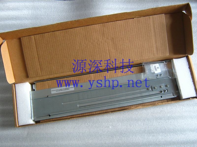 上海源深科技 上海 IBM 原装 全新 盒装 DS4200 存储 磁盘阵列 导轨 41Y5143 41Y5152 高清图片