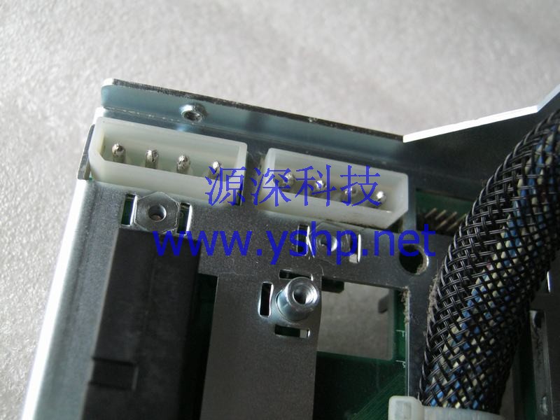 上海源深科技 上海 5114536-40 12口 SCSI硬盘背板 4针普通供电 高清图片