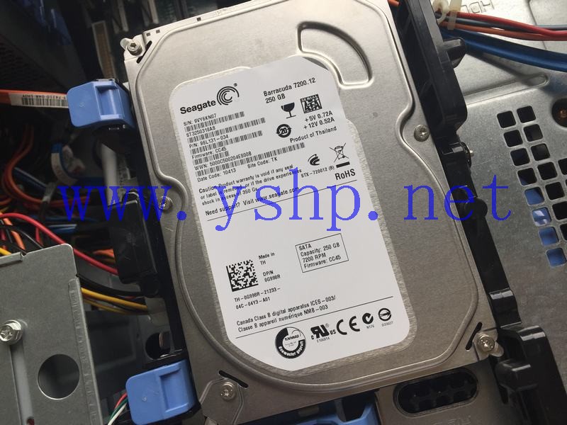 上海源深科技 DELL 工作站 硬盘 250G 7200rpm SATA G998R 高清图片
