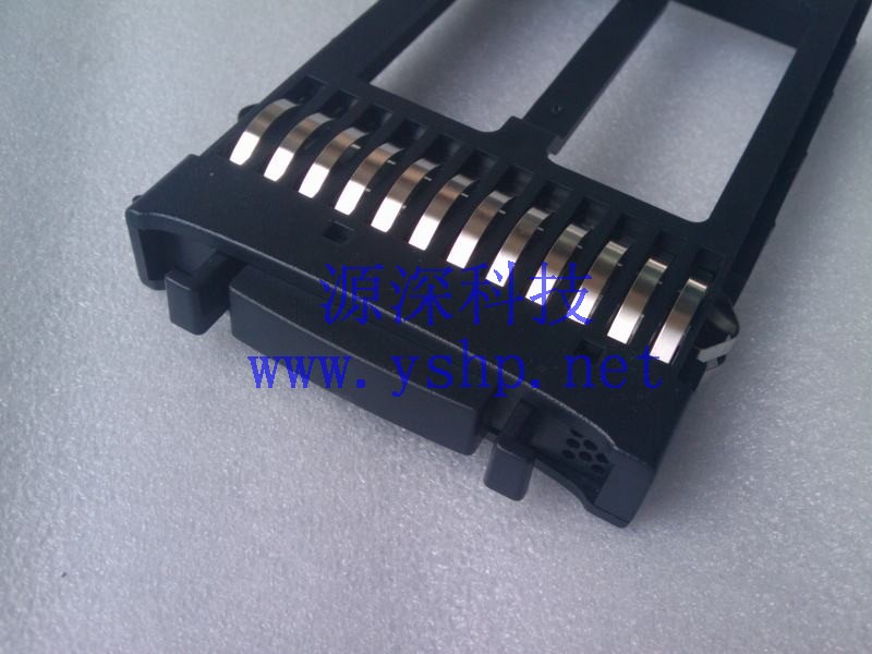 上海源深科技 Shanghai   HP  original   NEW   Server 2.5寸  Hard disk  堵头 392613-001 376333-002 高清图片