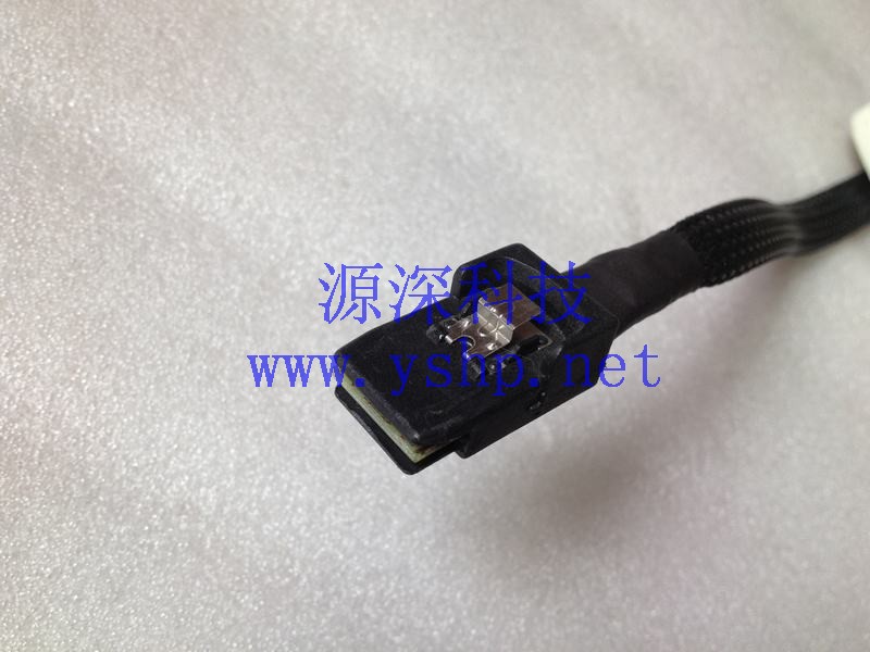 上海源深科技 Shanghai   组装 Server 迷你SAS转SATA线 1口SAS分four portSATA Data  线 高清图片