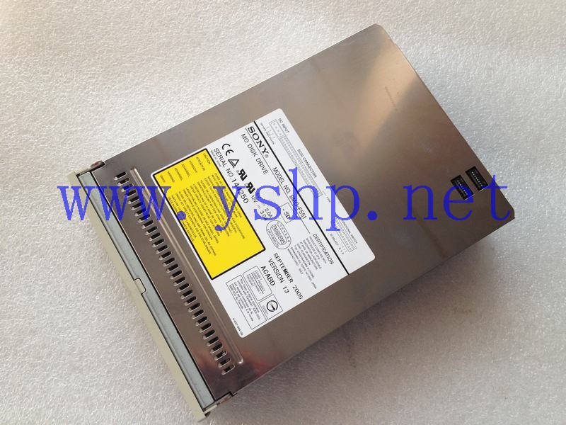 上海源深科技 Shanghai   SONY MO DISK DRIVE 驱动器 SMO-F551 -SD 高清图片
