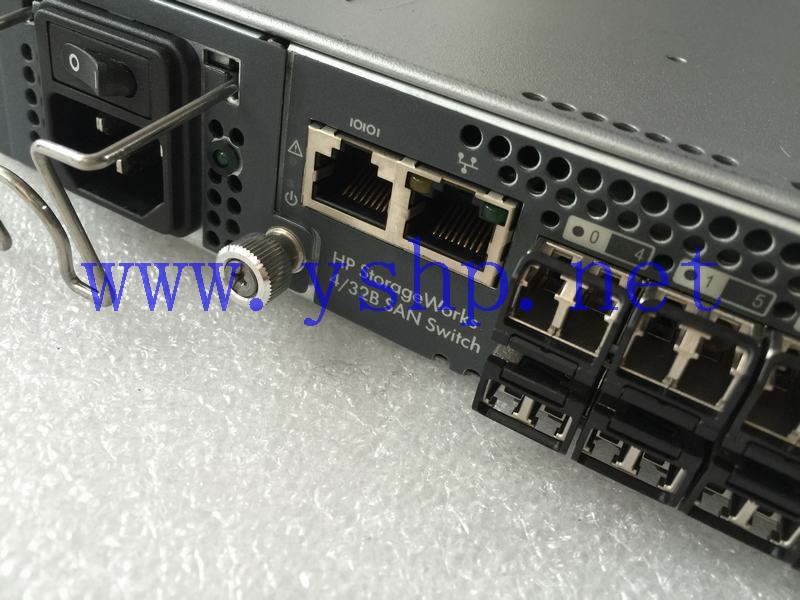 上海源深科技 Shanghai   HP StorageWork 4/32B SAN Switch RMN HSTNM-N012 AG757A 447843-001 HP-5040-0000 80-1000730-02 高清图片