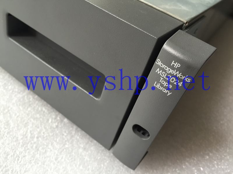上海源深科技 Shanghai   HP StorageWorks MSL2024 Tape Library LVLDC-0501 407351-002 含2个SAS LTO4 Tape drive 驱动器 高清图片