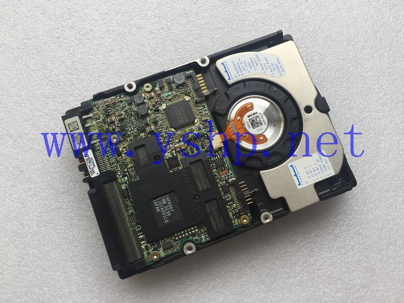 上海源深科技 IBM 36G 10K 68 pin  SCSI Hard disk   IC35L036UWD210-0 07N6340 高清图片