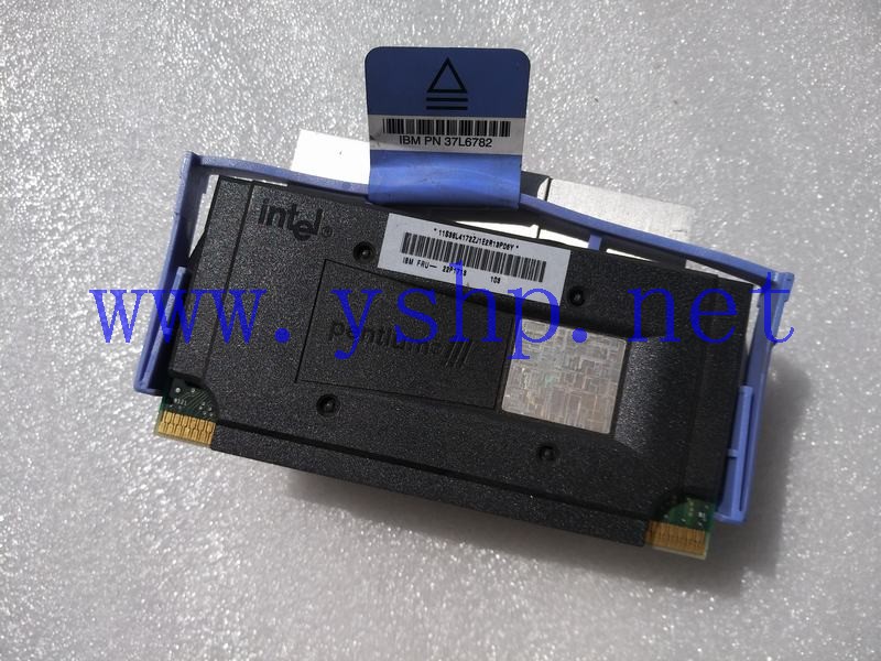 上海源深科技 IBM Server奔三CPU 22P1718 38l4172 866 256 133 1.7v s1 高清图片