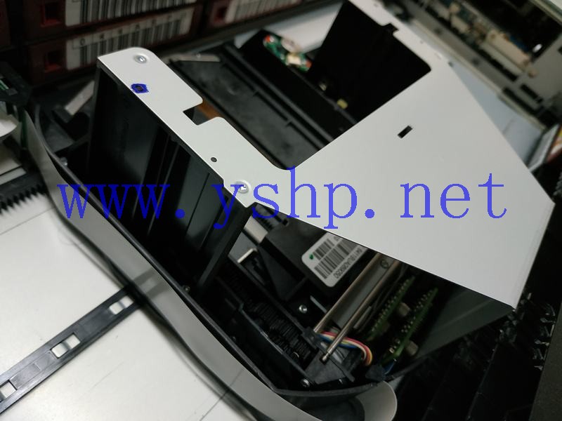 上海源深科技 IBM TS3100 磁带库机械臂 机械手 高清图片